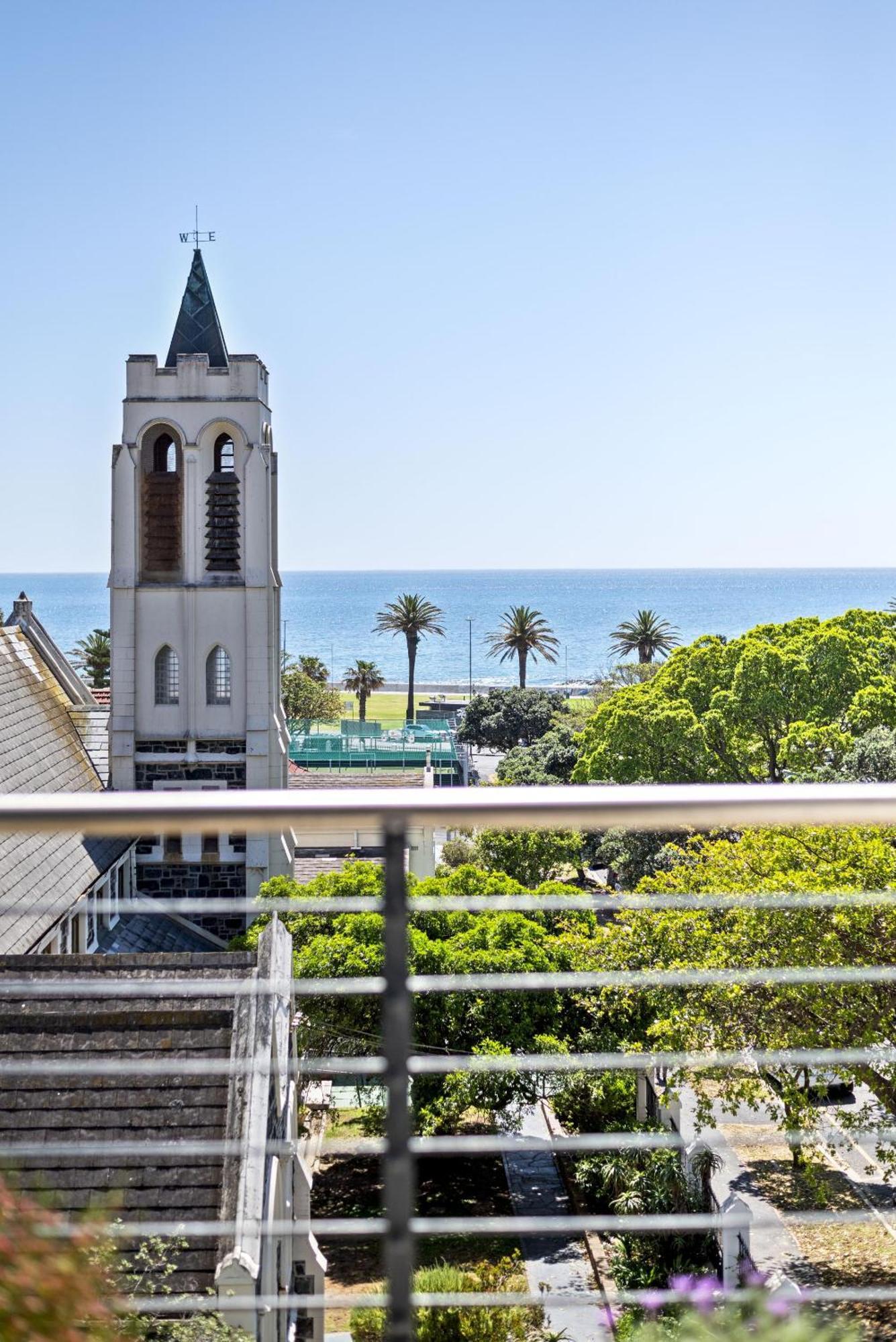 Atlantic Views Luxury 2-bed With Pool In Sea Point *
