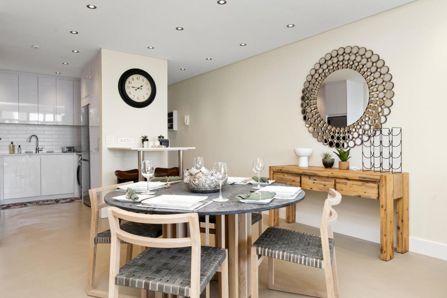Atlantic Views Luxury 2-bed With Pool In Sea Point * Kaapstad