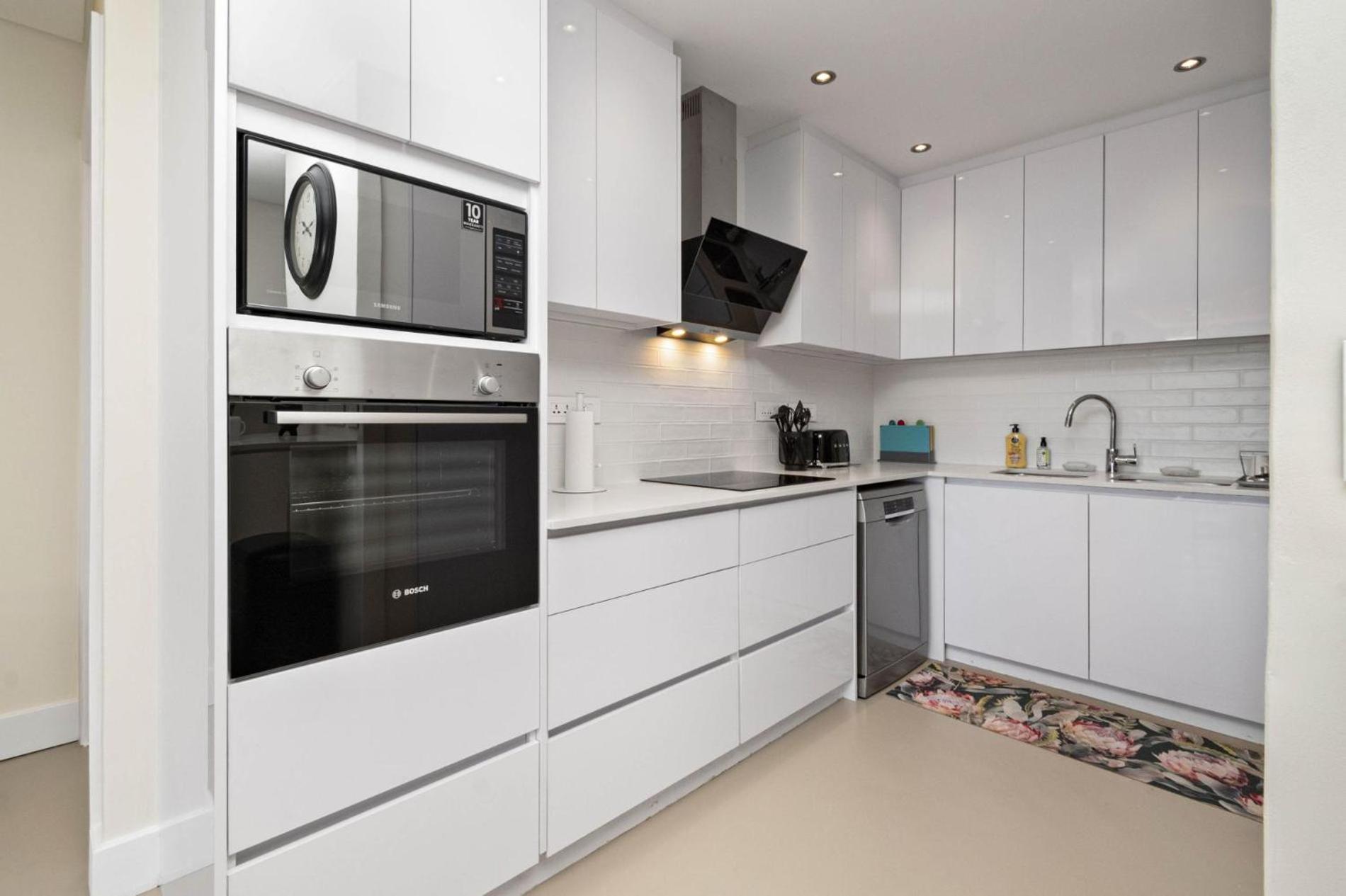 Appartement Atlantic Views Luxury 2-bed With Pool In Sea Point