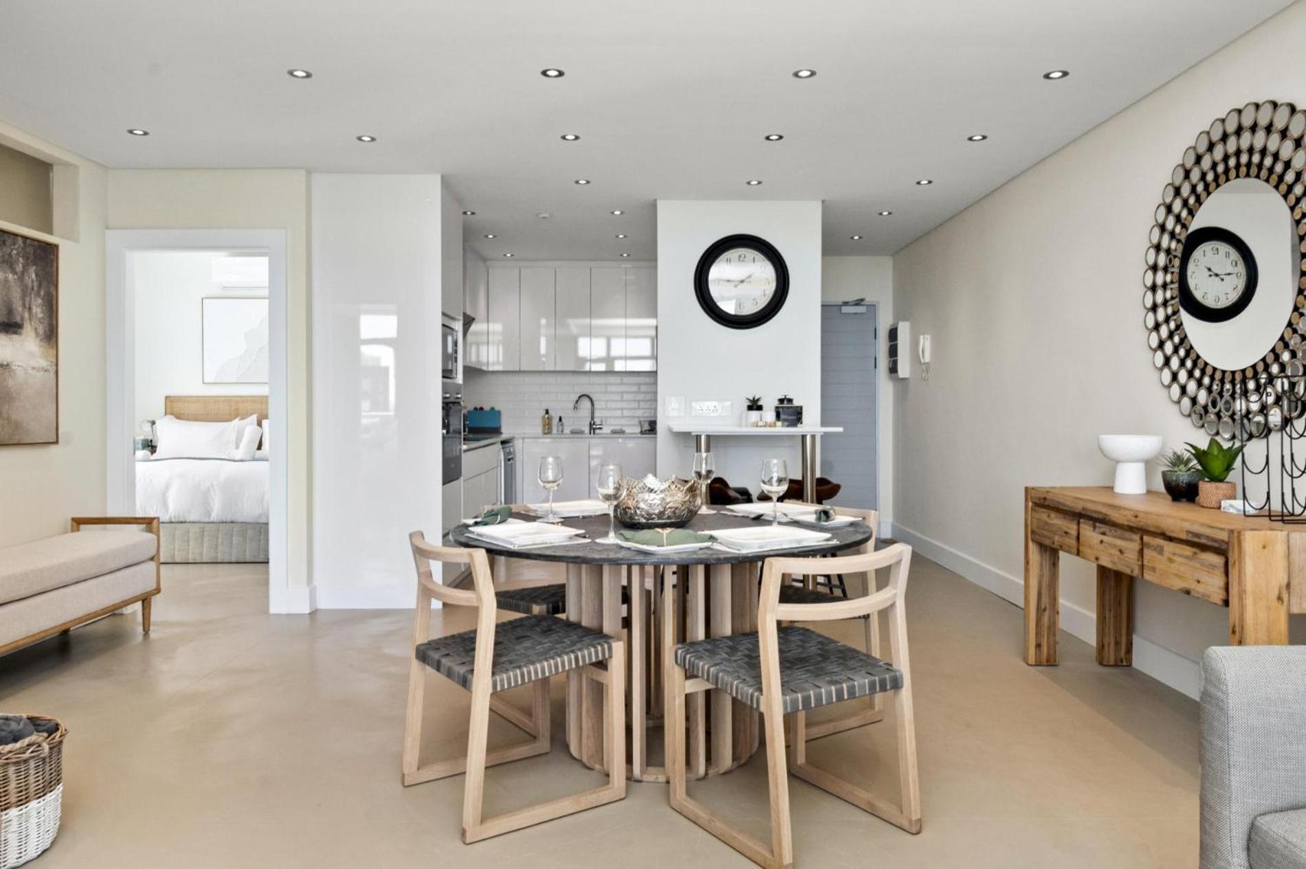 Atlantic Views Luxury 2-bed With Pool In Sea Point Appartement *